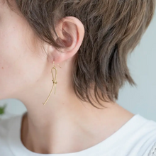 Load image into Gallery viewer, Knot Earrings
