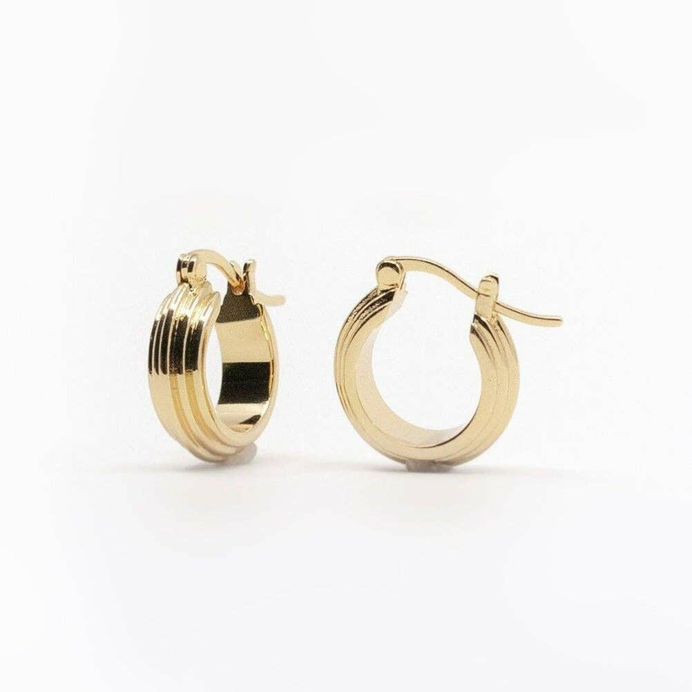 Olive Hoop Earrings in Gold.