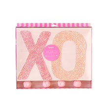 Load image into Gallery viewer, VAL1006 -  XOXO Glitter Banner Set
