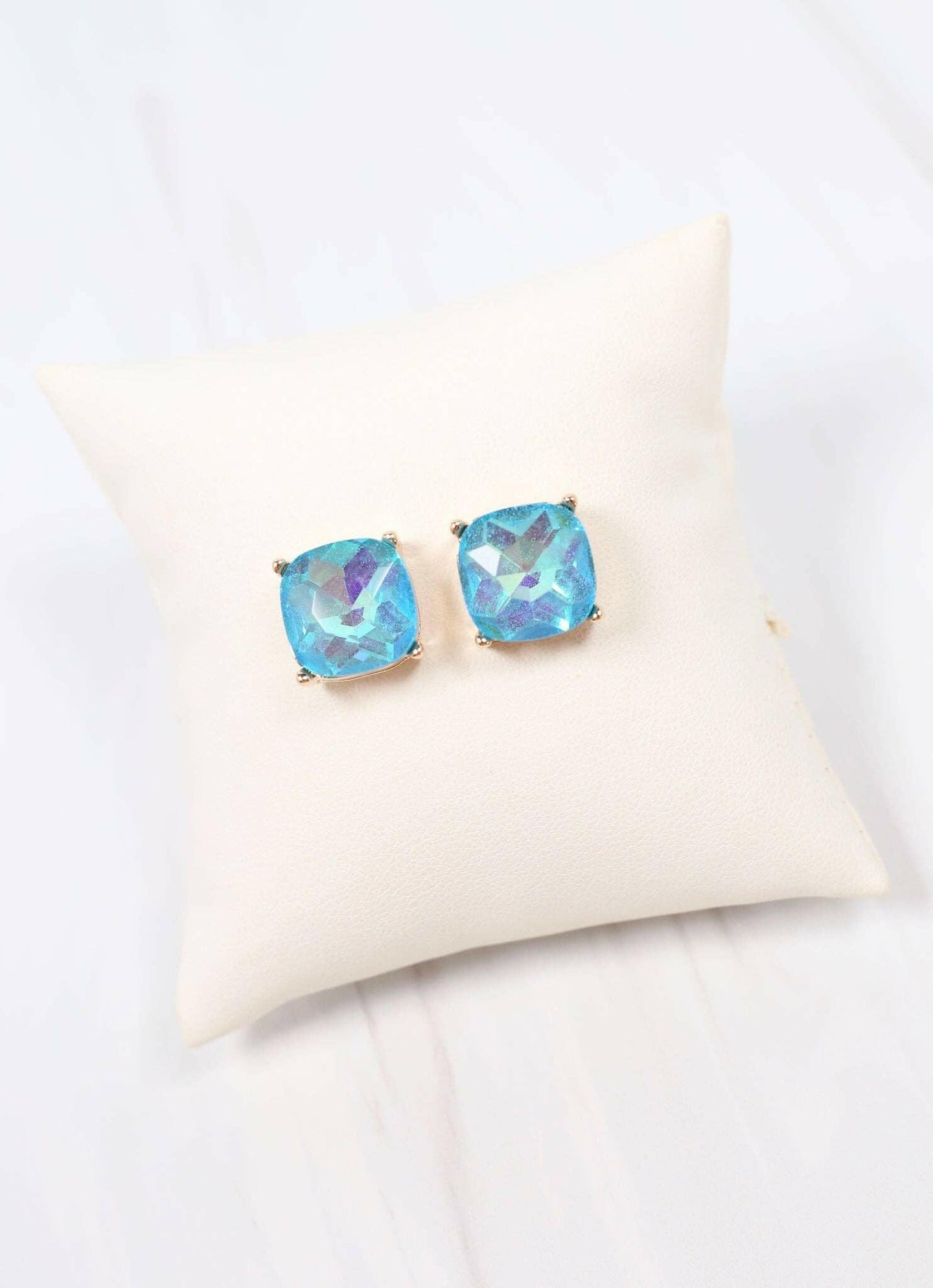Julien Stone Stud Earring BLUE OPAL.